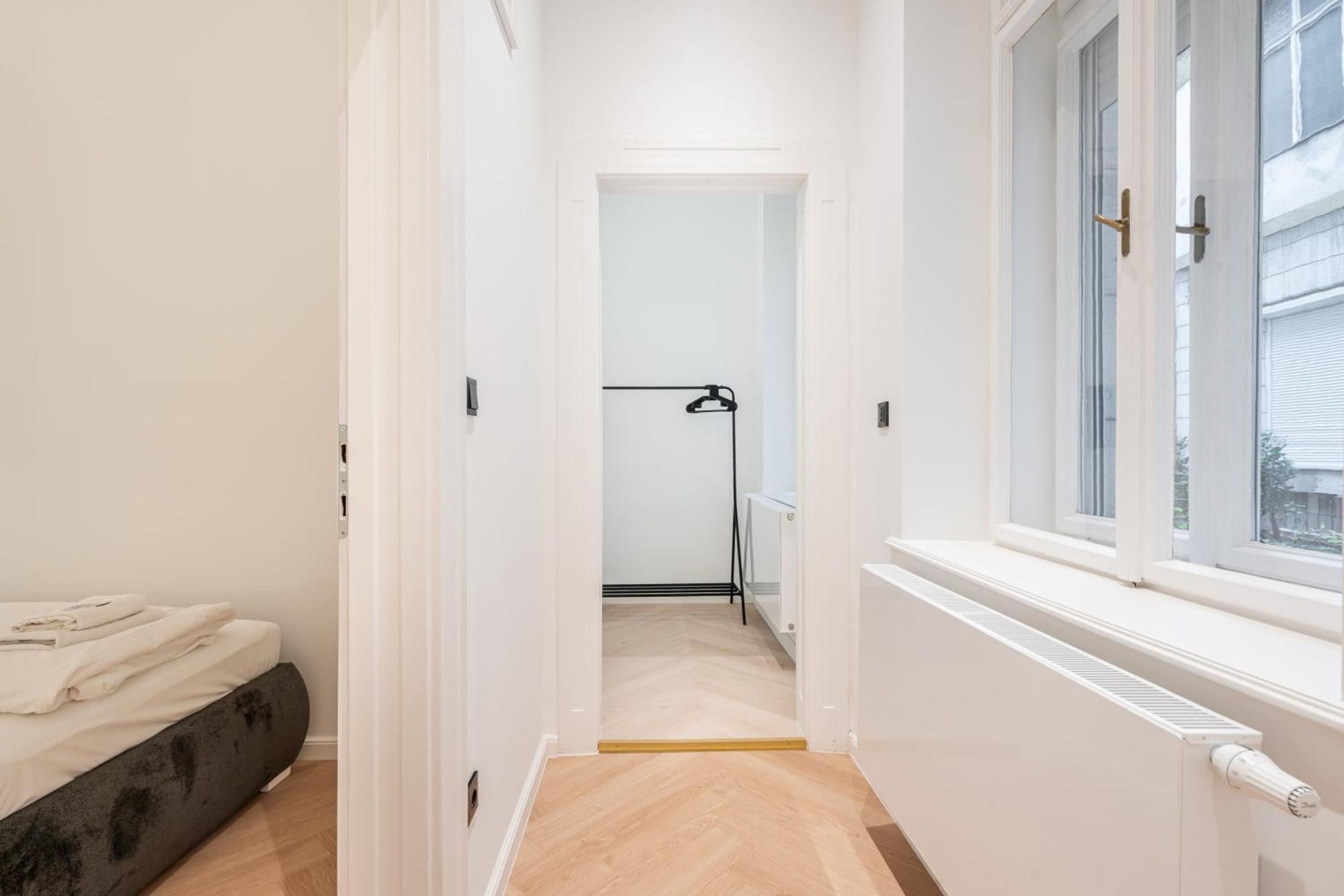 Prestige Elegant 3-bdr Apartment Budapest